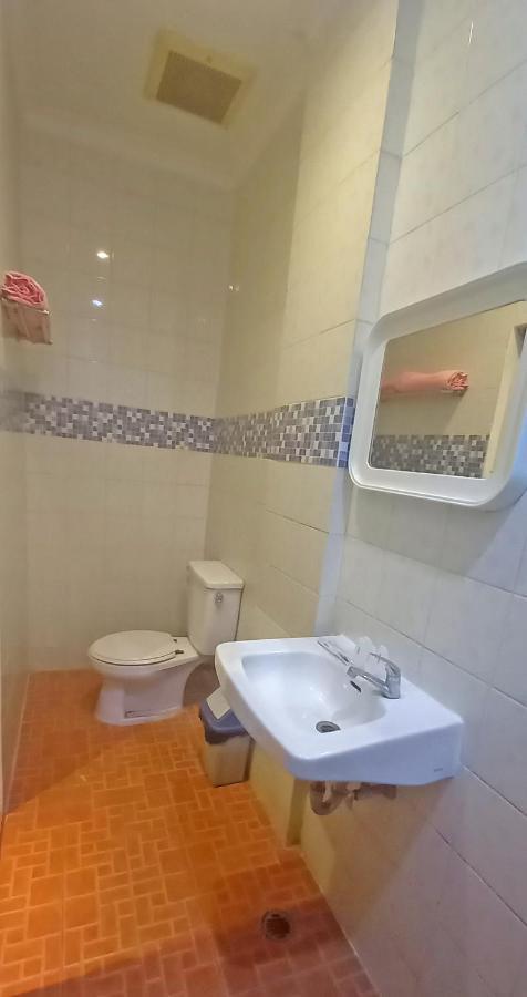 Hotel Aruni Ancol Jakarta Exterior photo